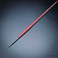 Picture of Da vinci set 5269, size 2 brush on black background.