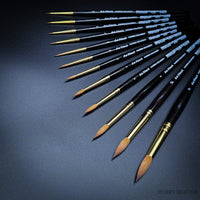 da Vinci Harbin Kolinsky Series 1526Y round brushes arranged to show the full size range