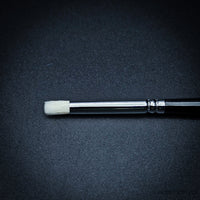 Small size Hobby Heaven dry brush close-up showing natural goat hair bristles for miniature painting.