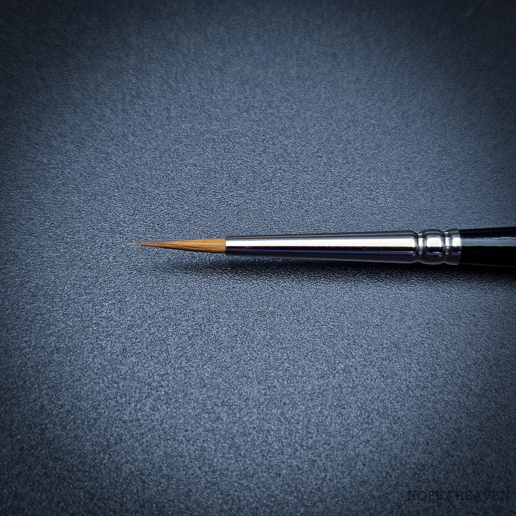 Raphael Series 8408 — Kolinsky Sable Round