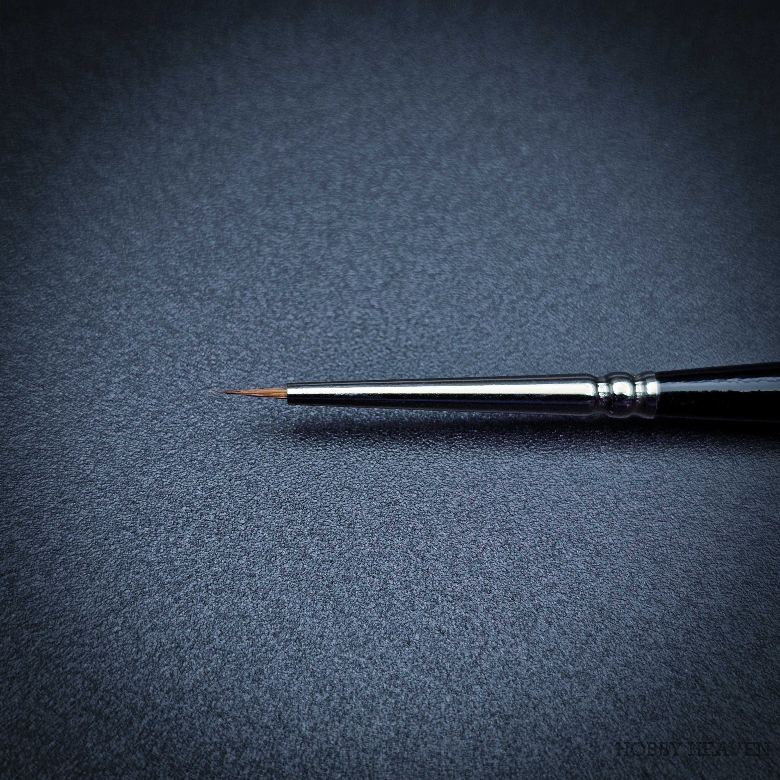 Raphael Series 8408 — Kolinsky Sable Round