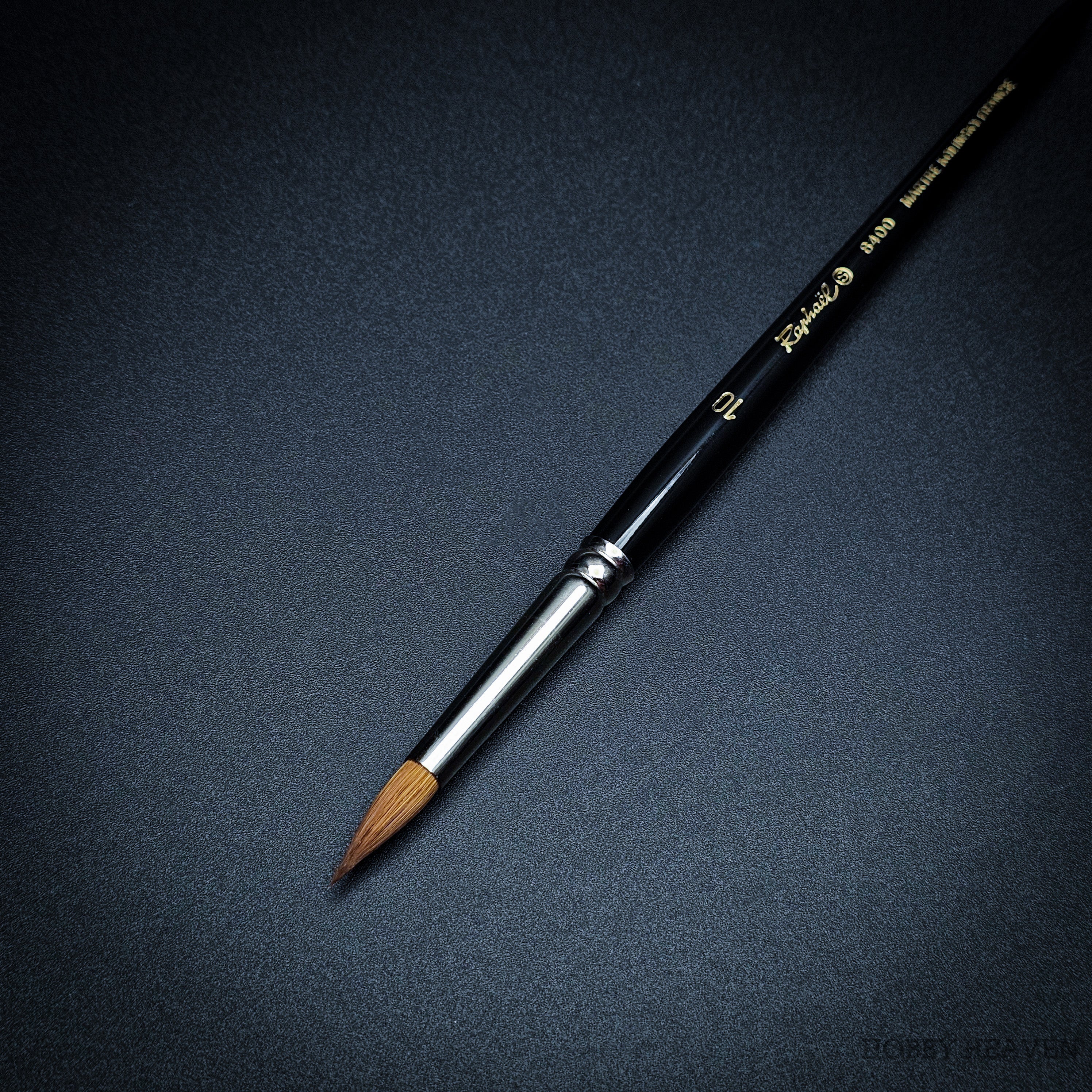 Raphael Series 8400 — Kolinsky Sable Round