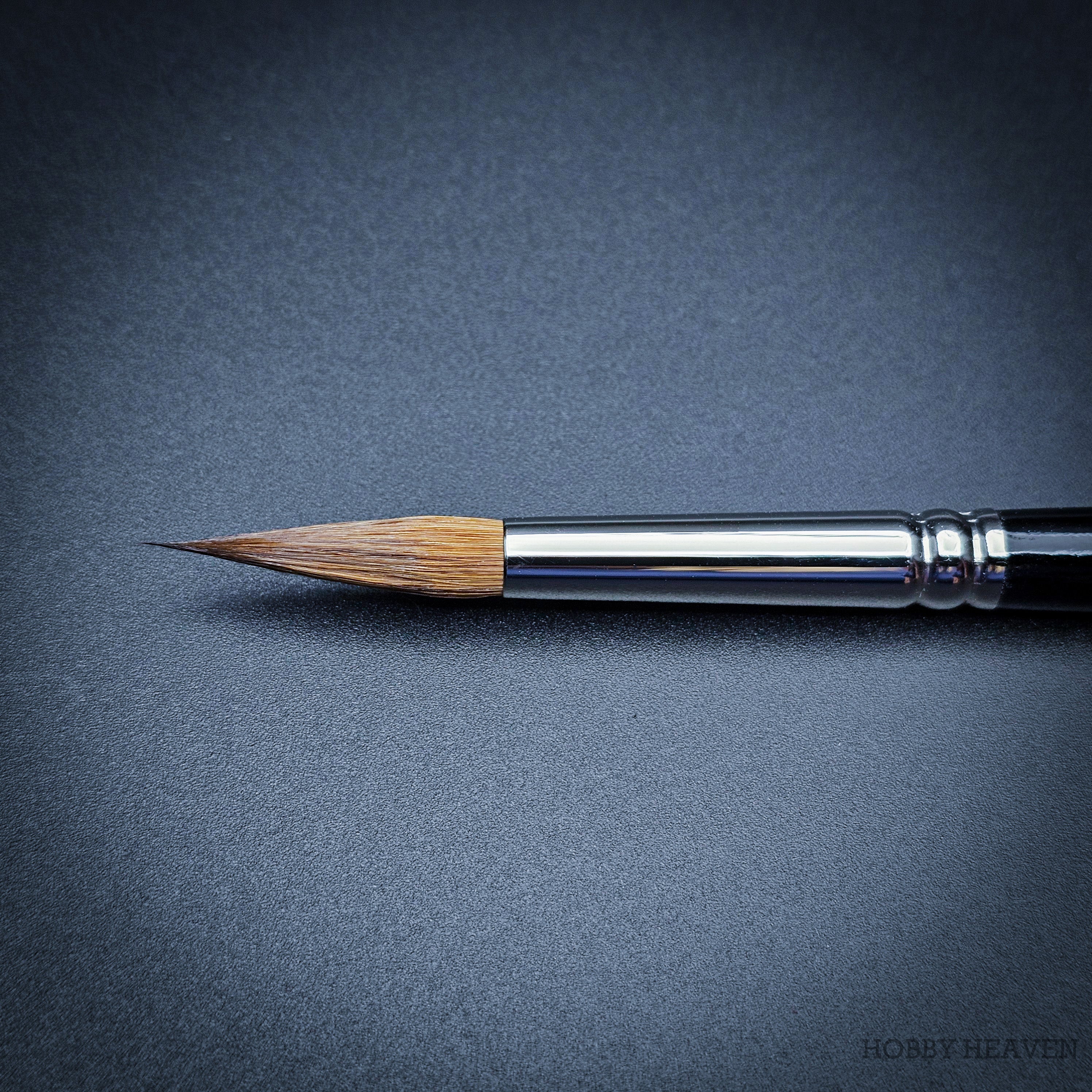 Raphael Series 8408 — Kolinsky Sable Round