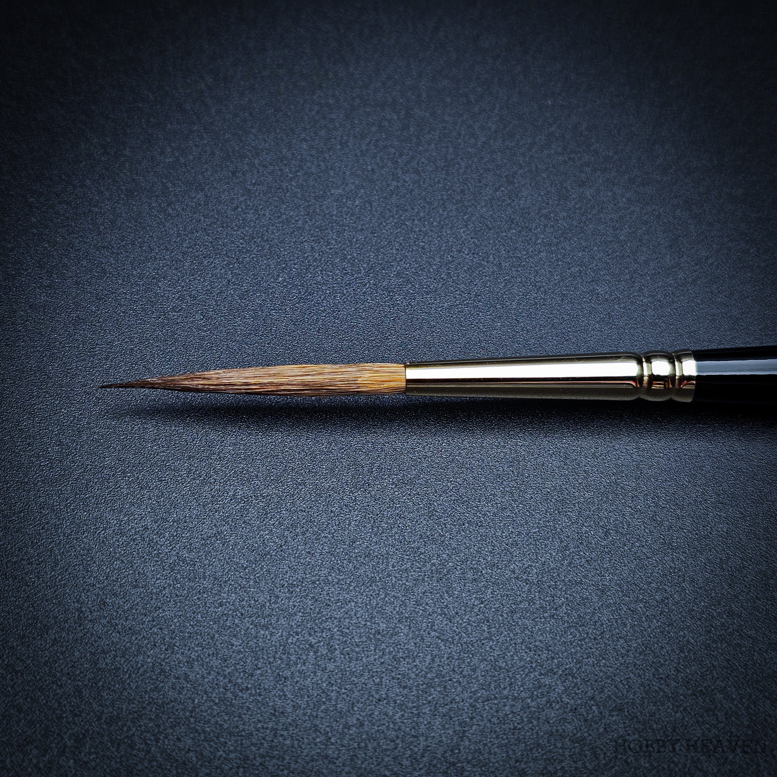 Raphael Series 8802 — Kolinsky Sable Rigger/Liner