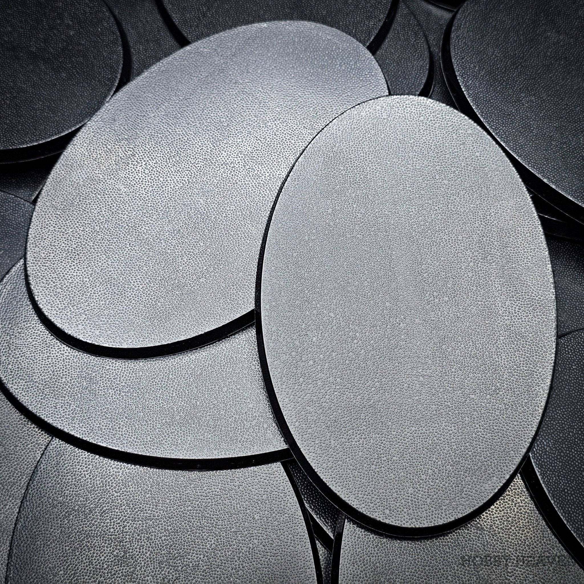 105x70mm Oval Plain Plastic Base - Hobby HeavenBAS/OVA/10570/1BAS/OVA/10570/1
