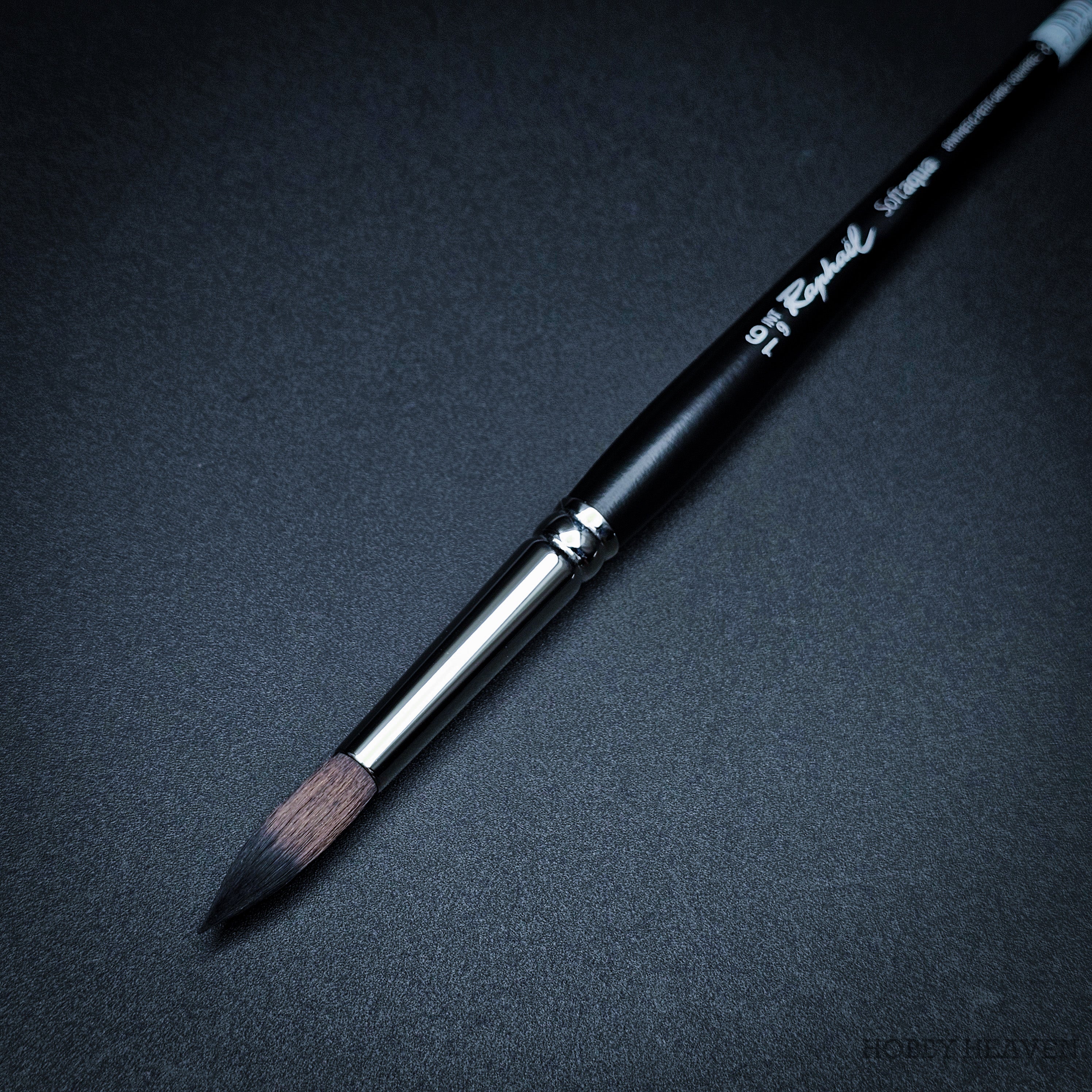 Raphael SoftAqua 845 — Synthetic Round