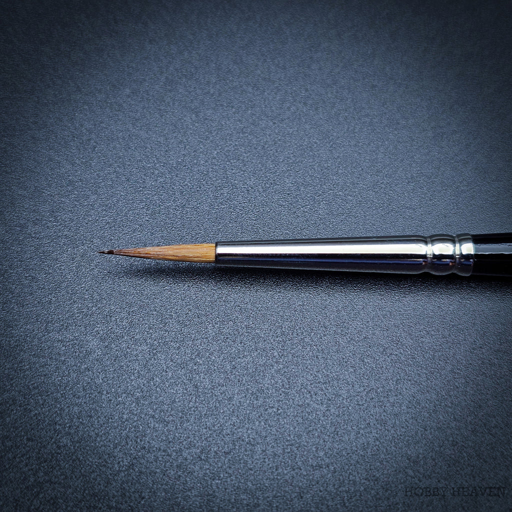 Raphael Series 8408 — Kolinsky Sable Round