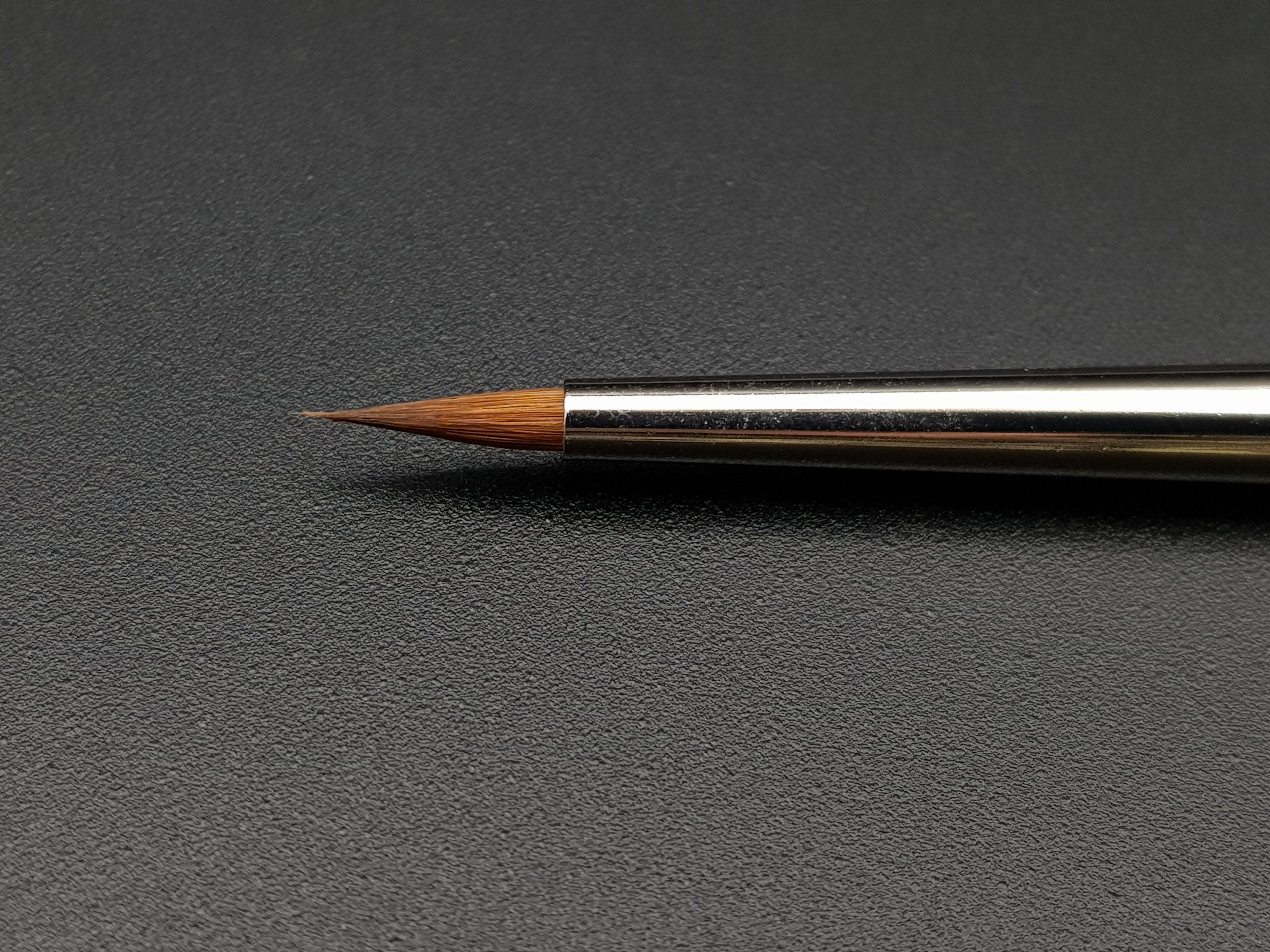 Rosemary & Co Series 323 — Kolinsky Sable Spotter