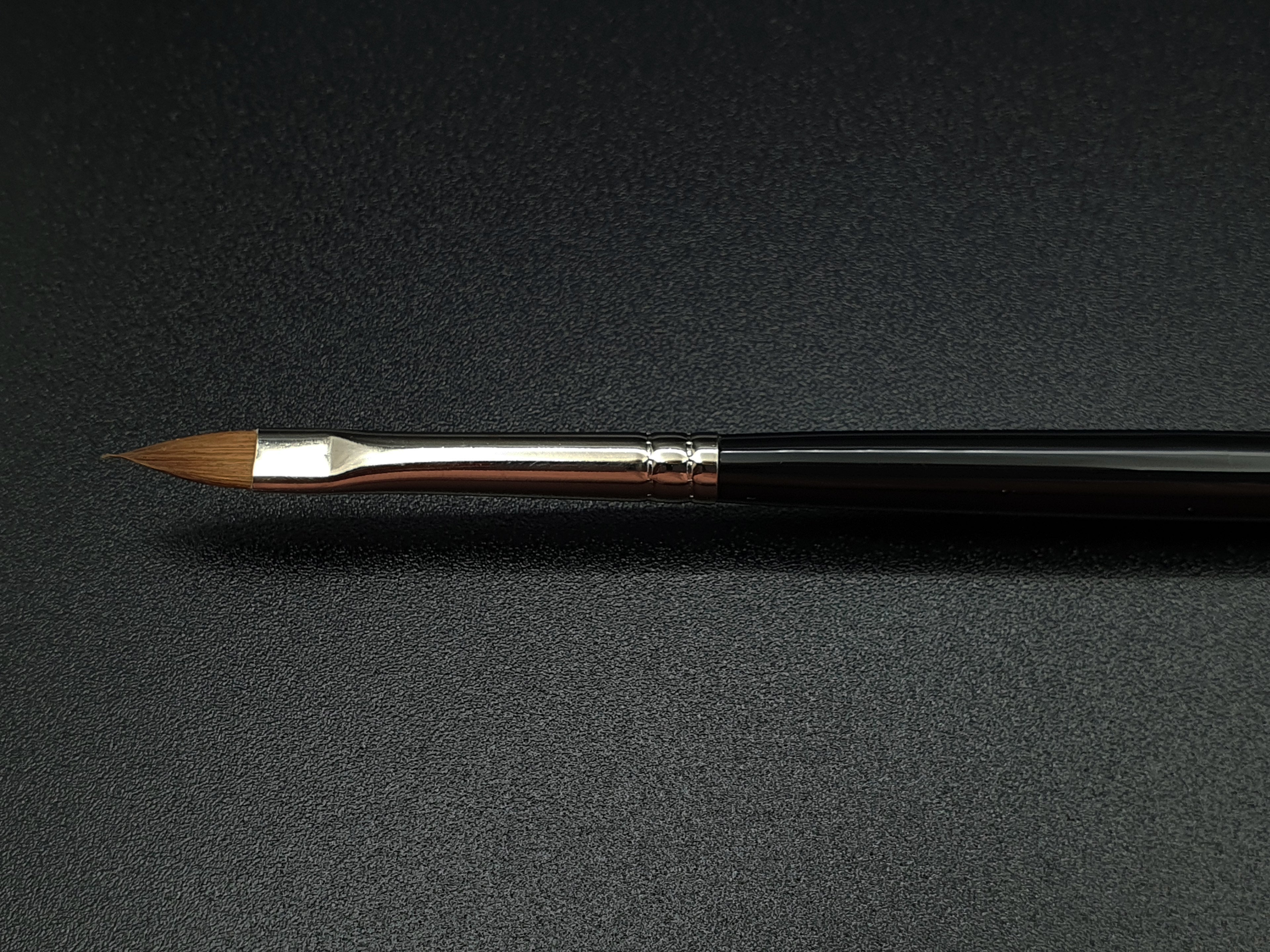 Rosemary & Co Series 66 — Kolinsky Sable Filbert