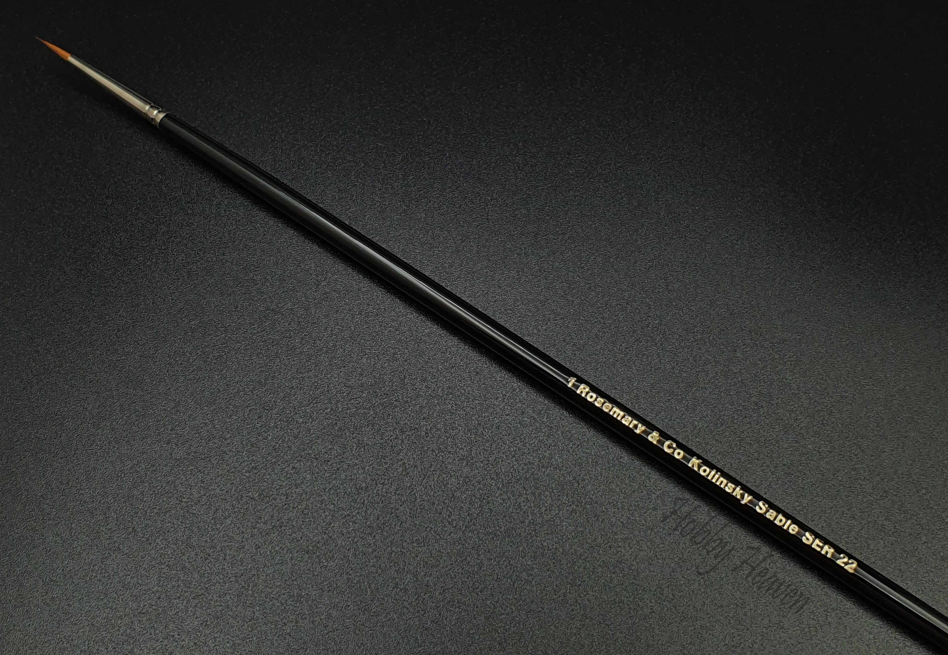 Rosemary & Co Series 22 — Kolinsky Sable Round
