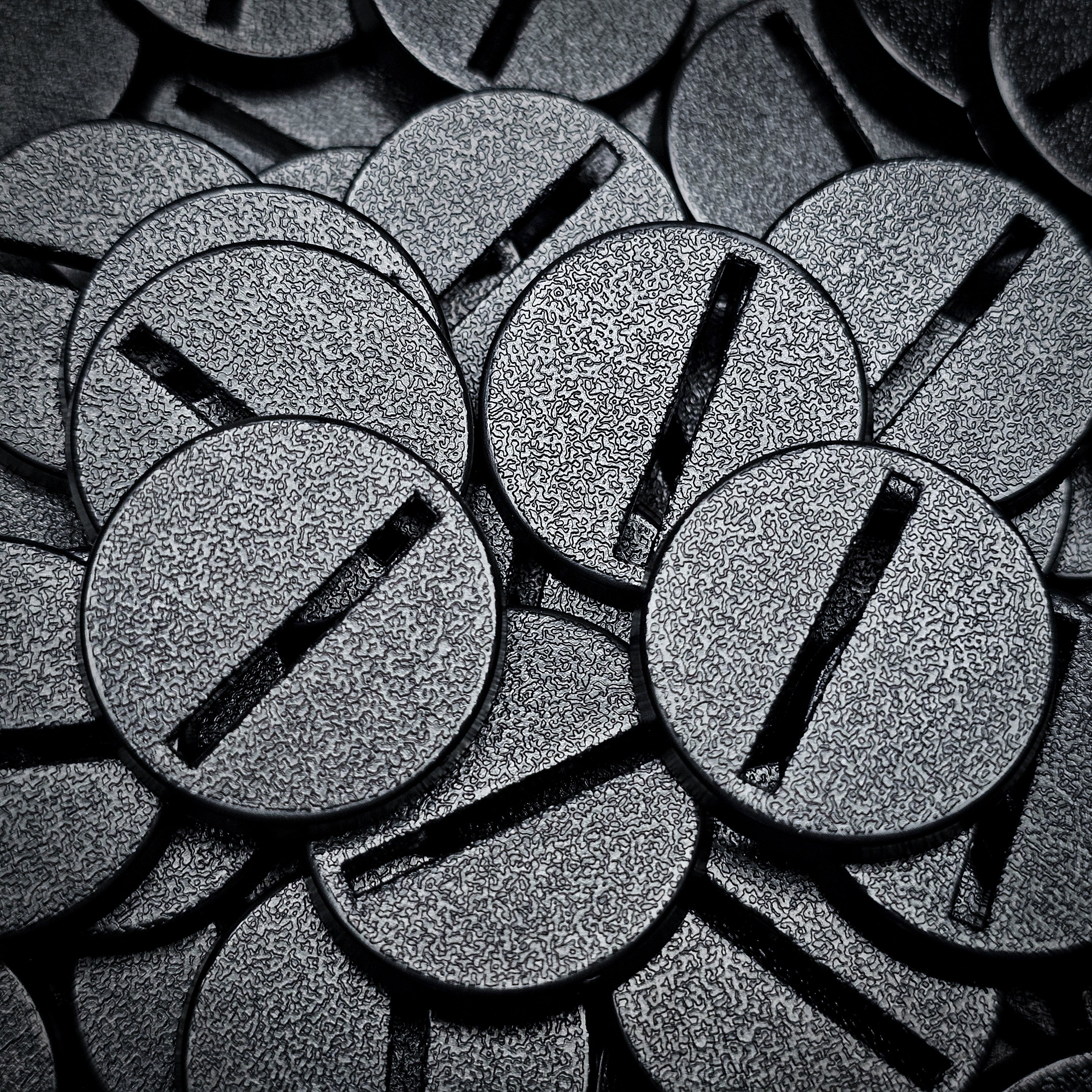 25mm Round Slotted Bases for Wargaming Miniatures | Durable Plastic | Compatible with Popular Tabletop Games