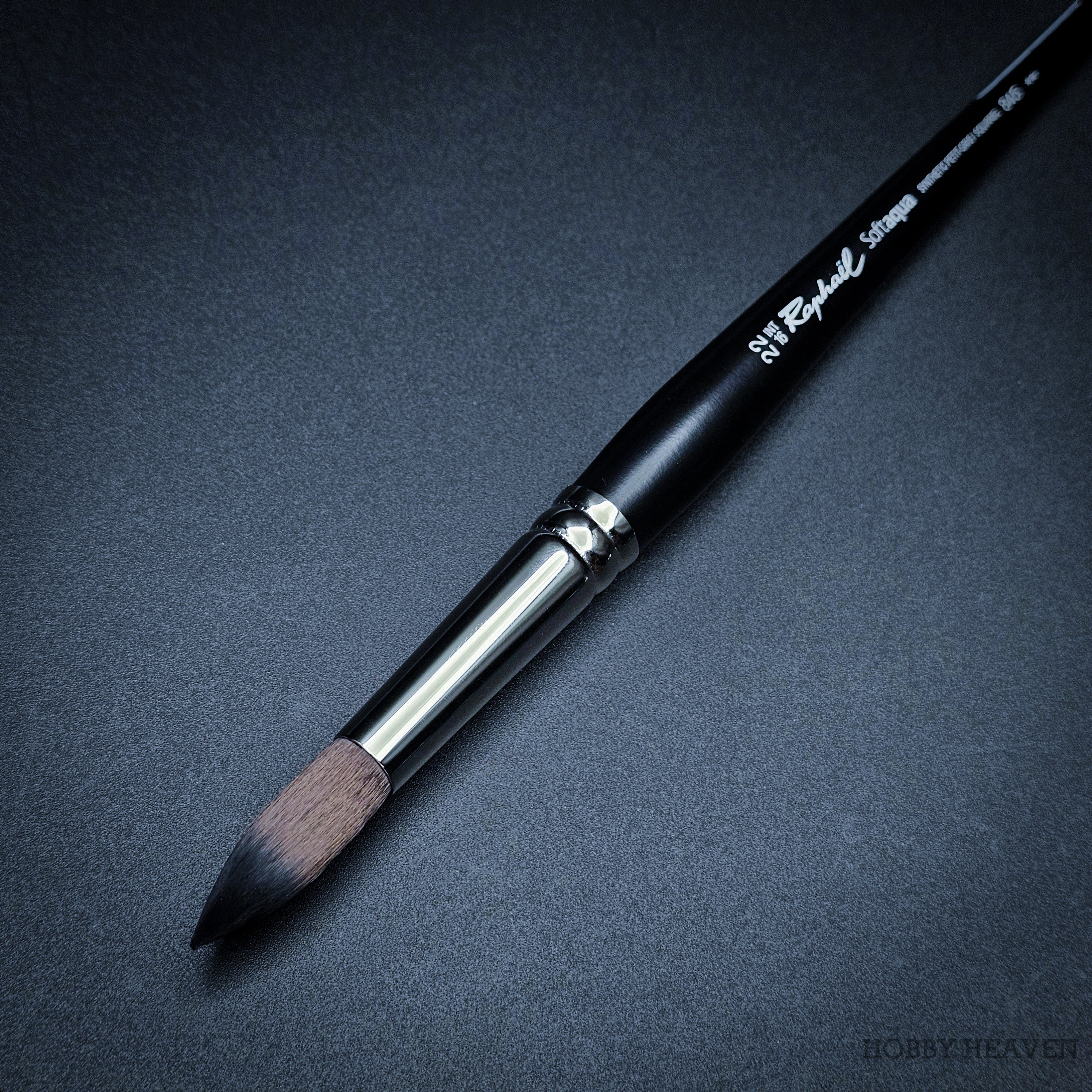 Raphael SoftAqua 845 — Synthetic Round