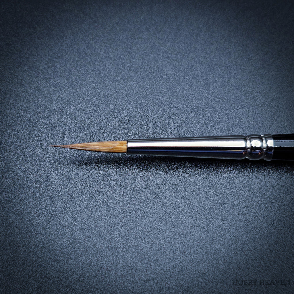 Raphael Series 8408 — Kolinsky Sable Round