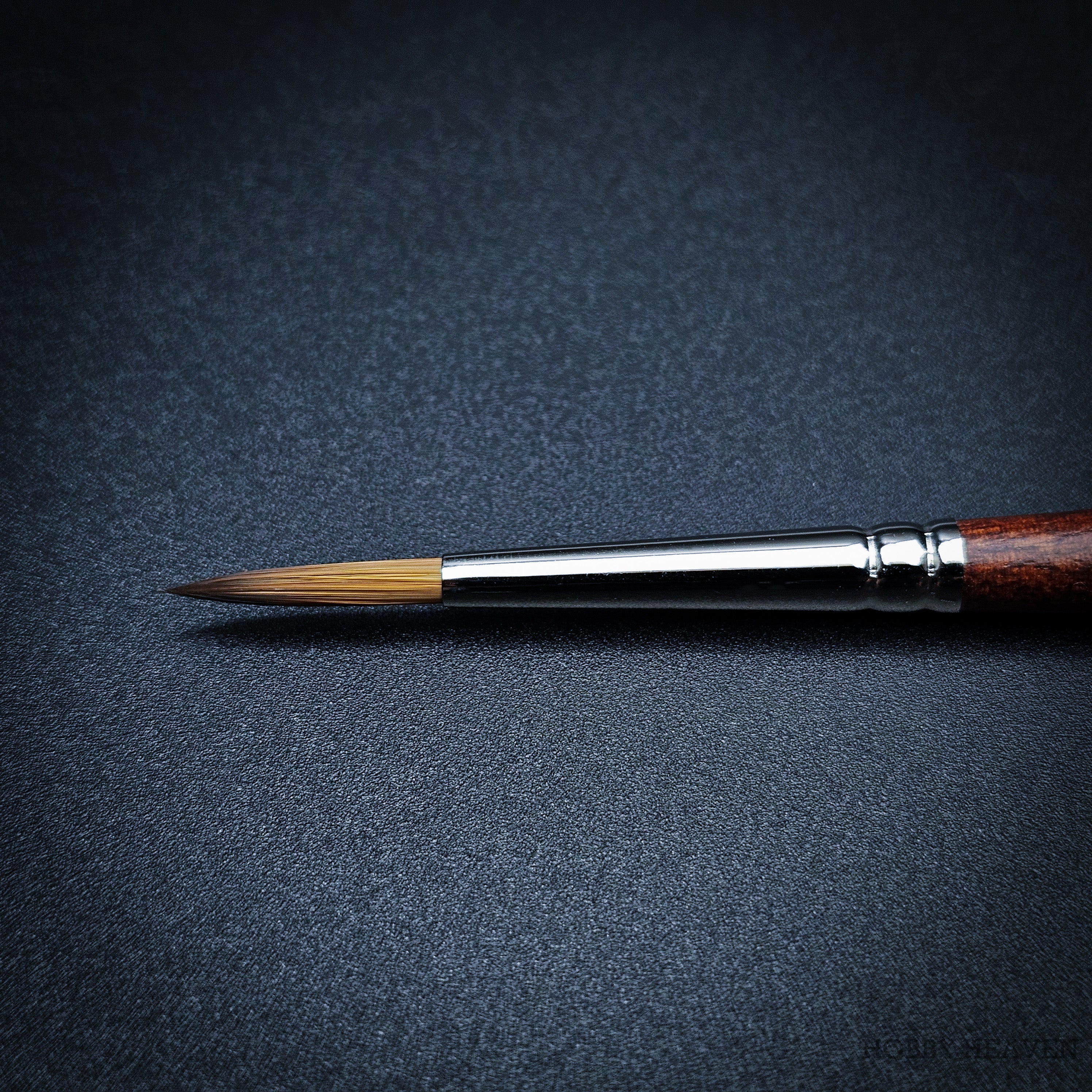 Raphael Precision 8504 — Synthetic Round