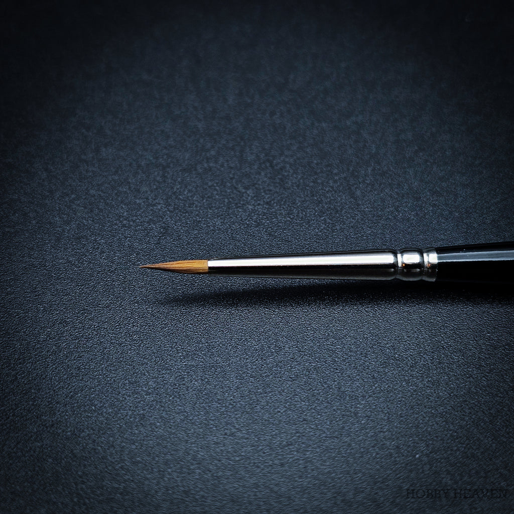 Raphael Series 8400 — Kolinsky Sable Round