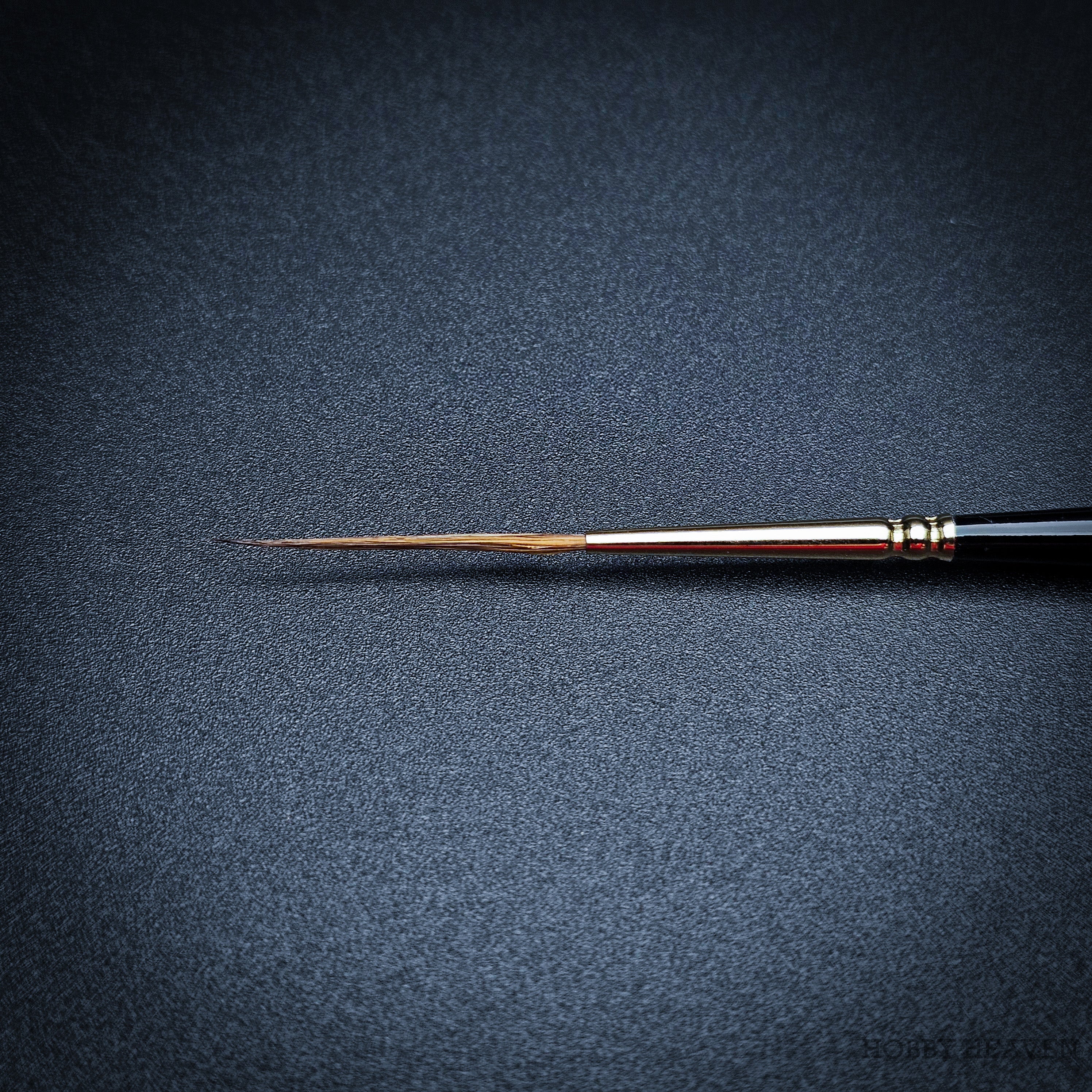 Raphael Series 8802 — Kolinsky Sable Rigger/Liner