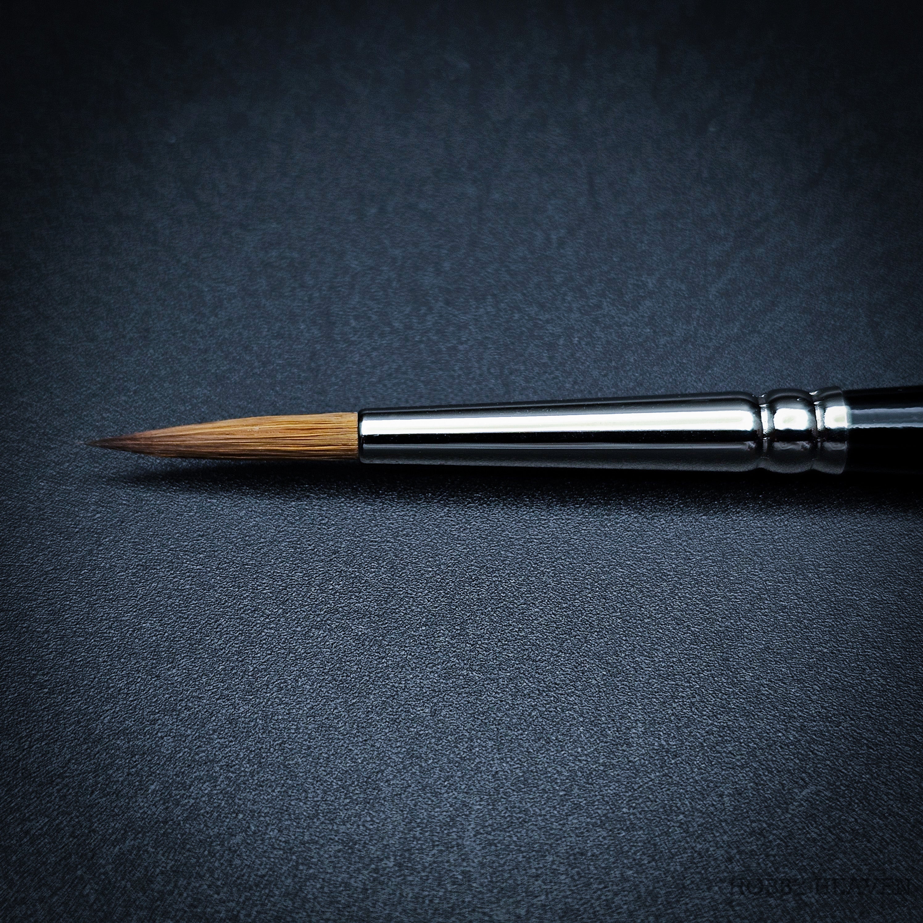 Raphael Series 8402 — Kolinsky Sable Round