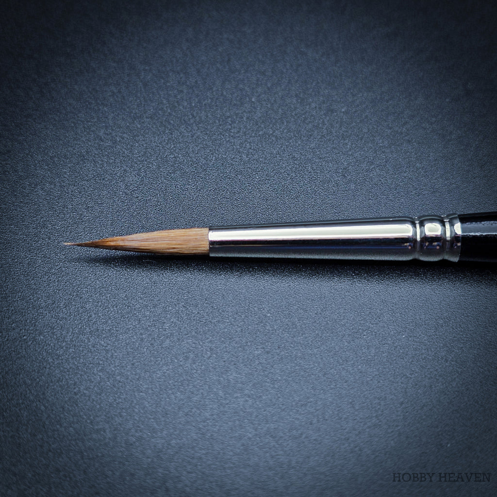Raphael Series 8408 — Kolinsky Sable Round