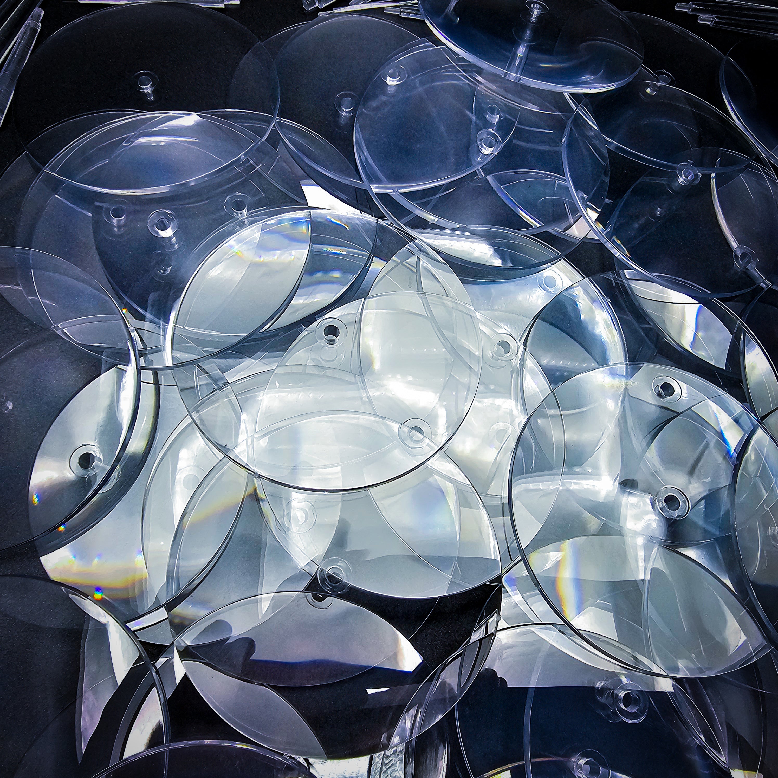 60mm clear flying bases compatible with polycarbonate flying stems for wargaming miniatures