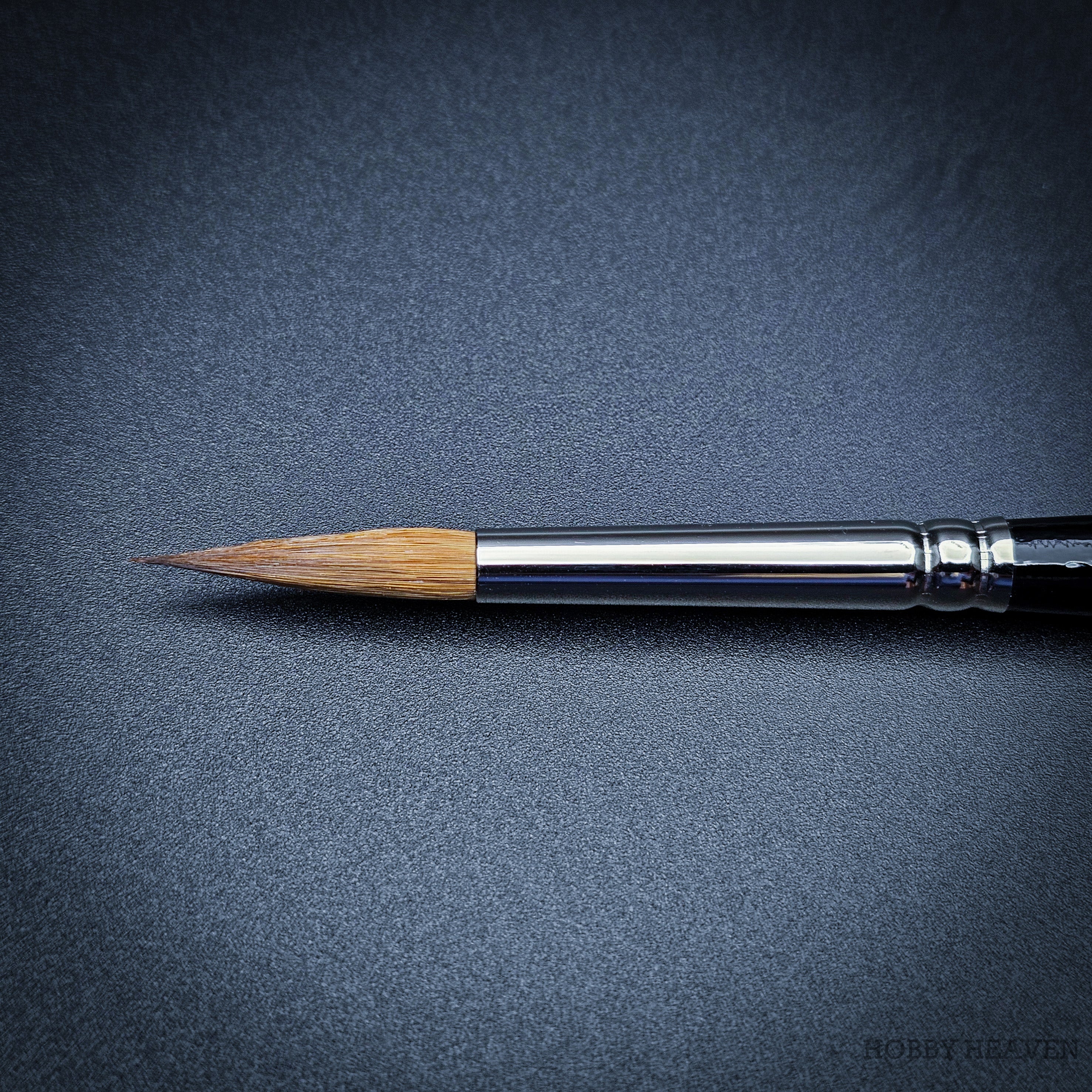 Raphael Series 8408 — Kolinsky Sable Round