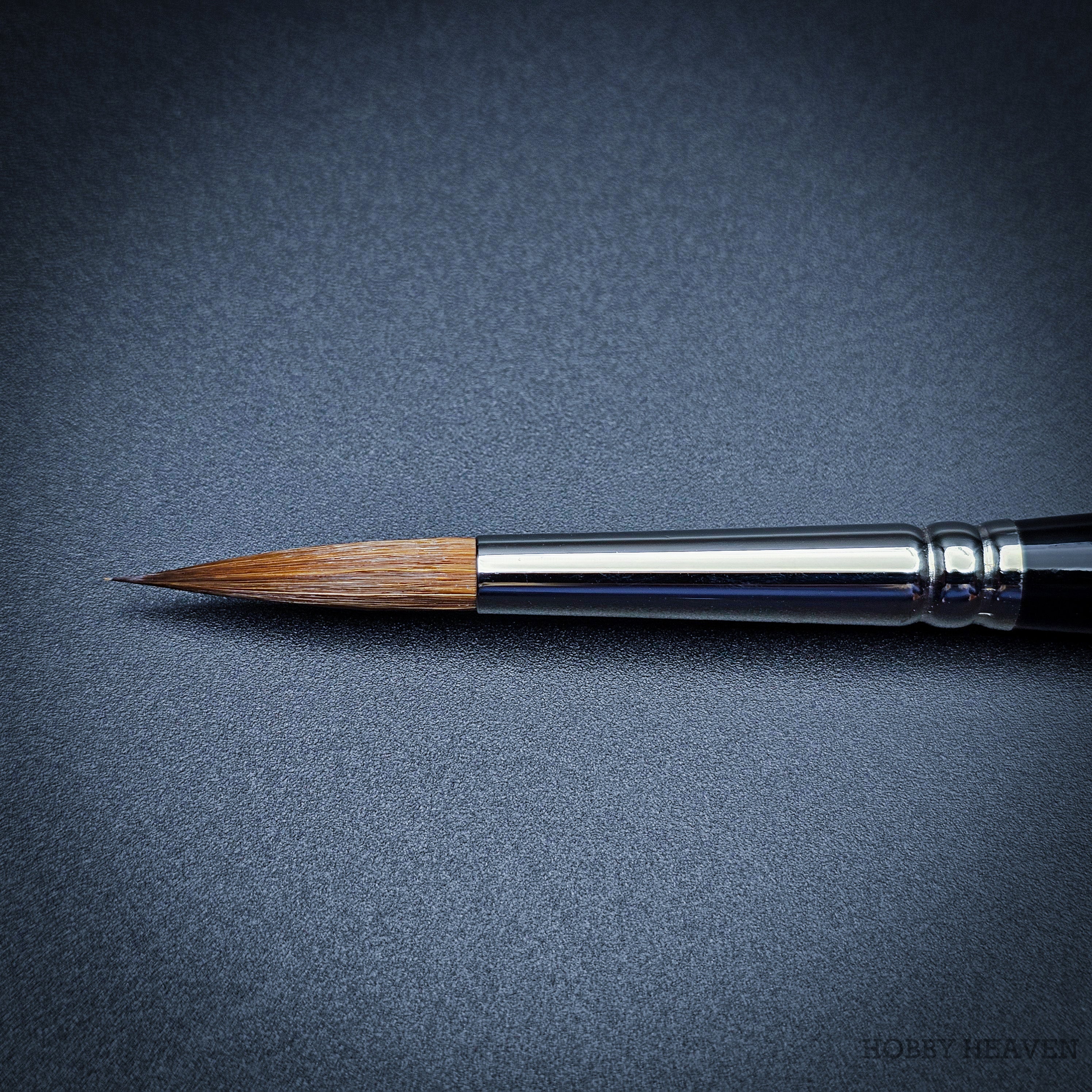 Raphael Series 8408 — Kolinsky Sable Round