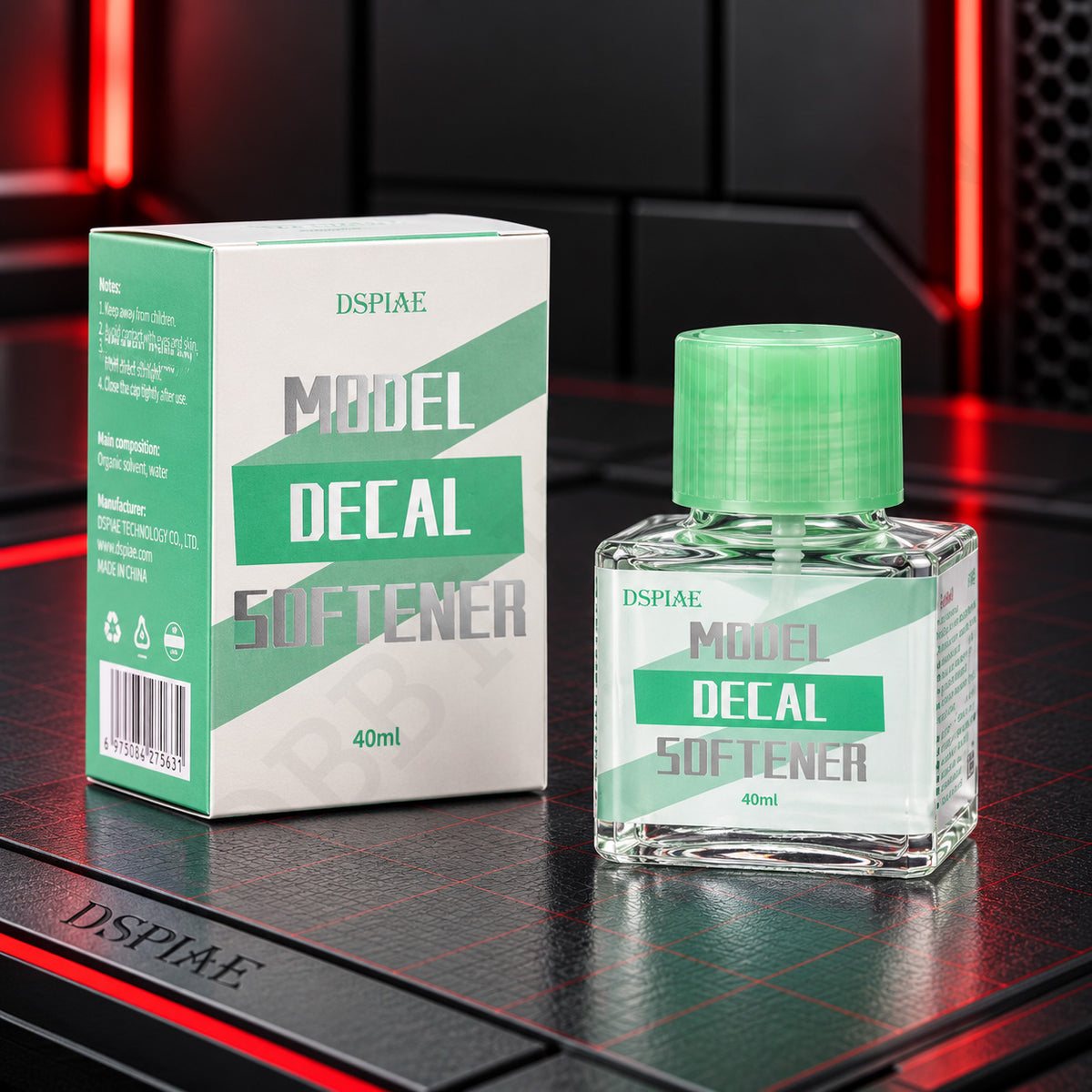 DSPIAE ETC-03 Model Decal Softener 40 ml: square glass bottle with a green cap beside its green and white box