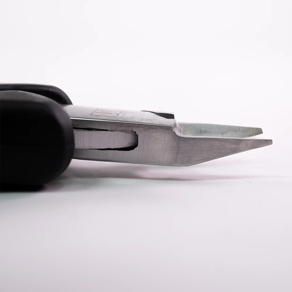 Flush Cut Clippers — detail view