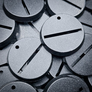 32mm Round Slotted Plastic Bases