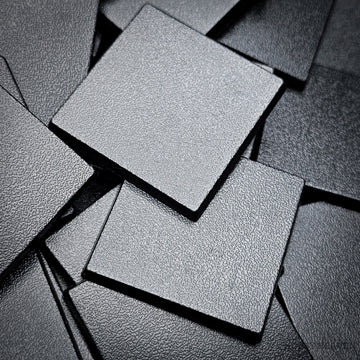 Evemodel Lot de 40 Bases de modélisme carrées en Plastique Noir 25 mm Evemodel Lot de 40 Bases de modélisme carrées en Plastique Noir 25 mm