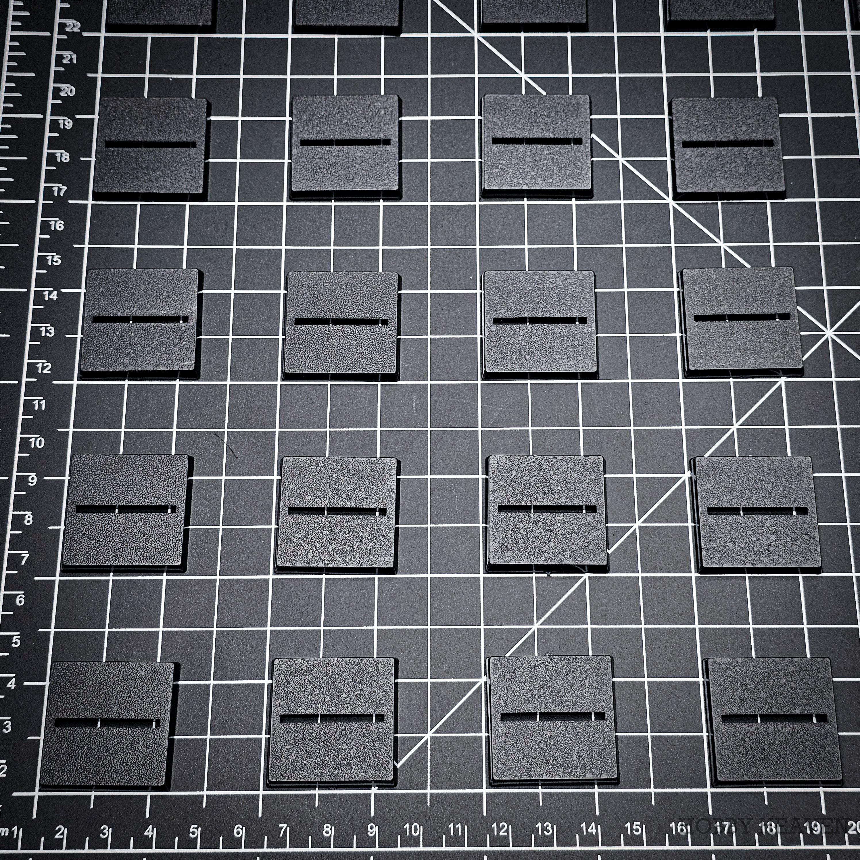 30mm Square Parallel Slotted Plastic Bases