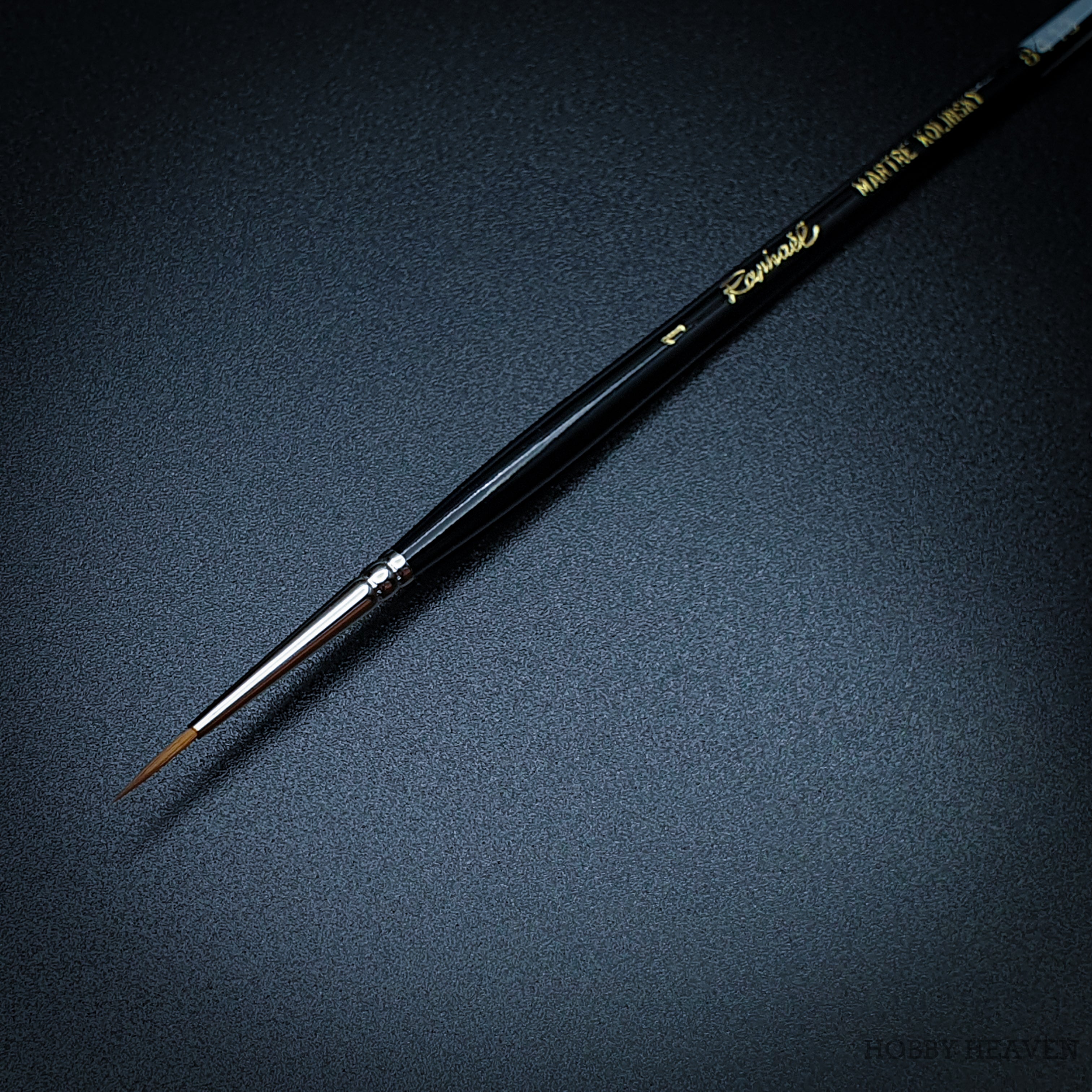 Raphael Series 8413 — Kolinsky Sable Round