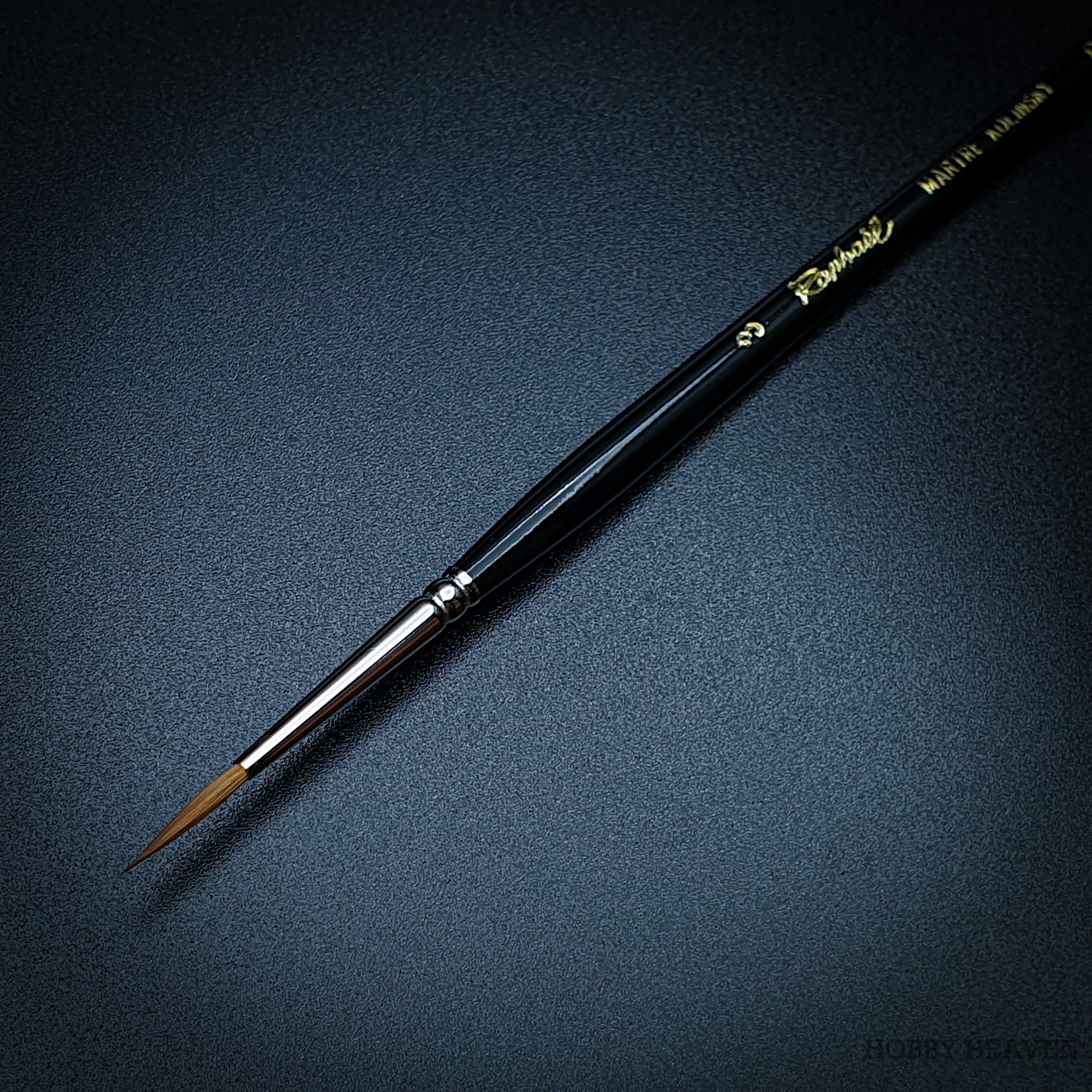 Raphael Series 8413 — Kolinsky Sable Round