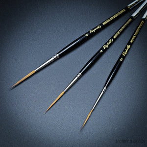 Raphael Kolinsky Sable Brush 88026 – Fine Detail Long Tip Liner
