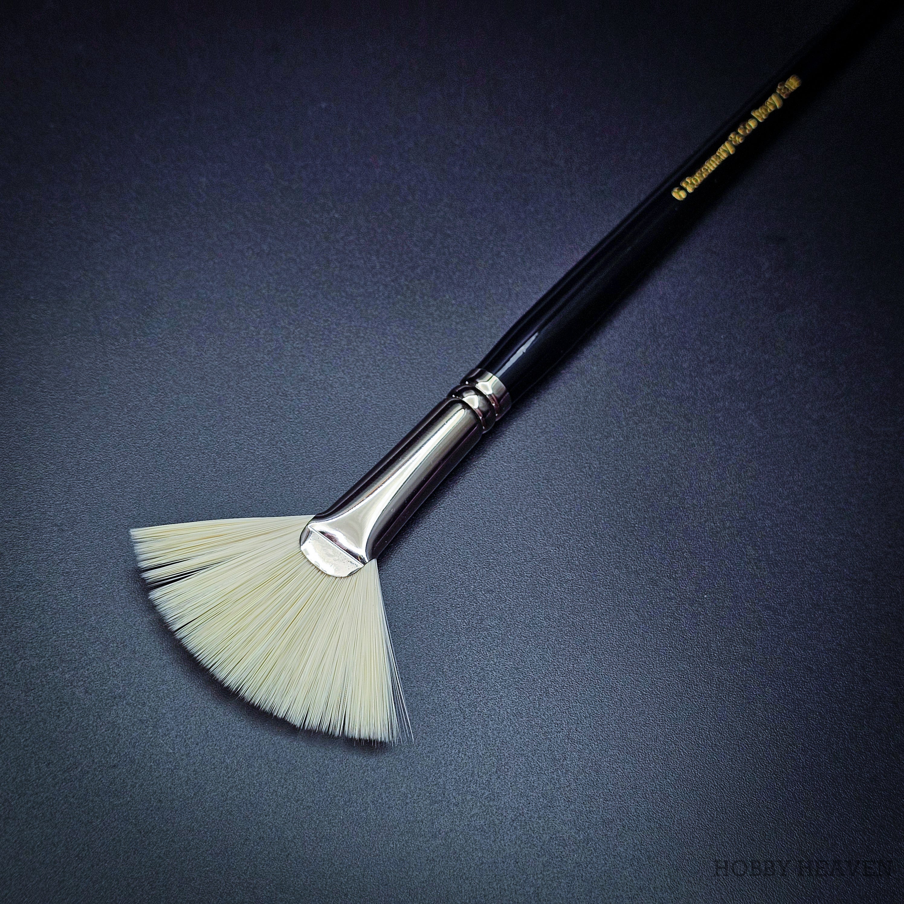 Rosemary & Co Ivory synthetic fan brush, short handle, size 6