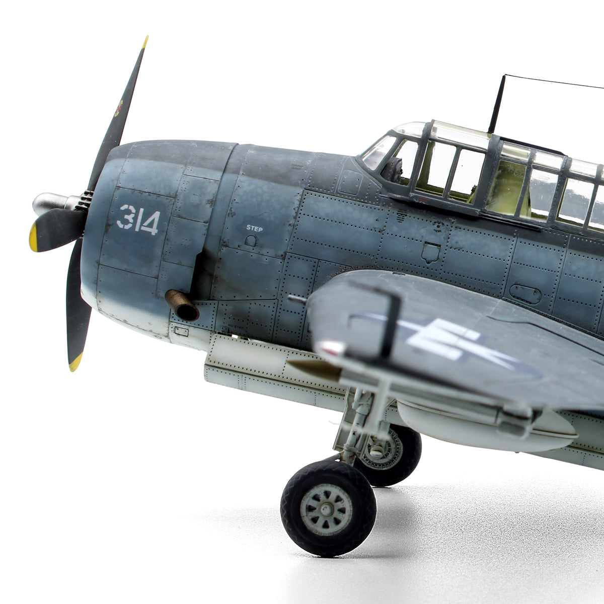 Use AK Interactive Rivet Marking Set for professional rivet effects in larger scales.