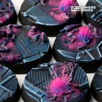 Extreme close-up of painted 25mm Alien Infestation base showing detailed alien goo, cables and biomass textures

