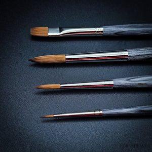 Close-up of brush tips from Da Vinci Colineo 4068 set showing synthetic bristles
