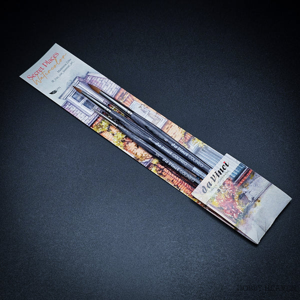 Da Vinci Colineo Secret Places brush set displayed on black background at an angle