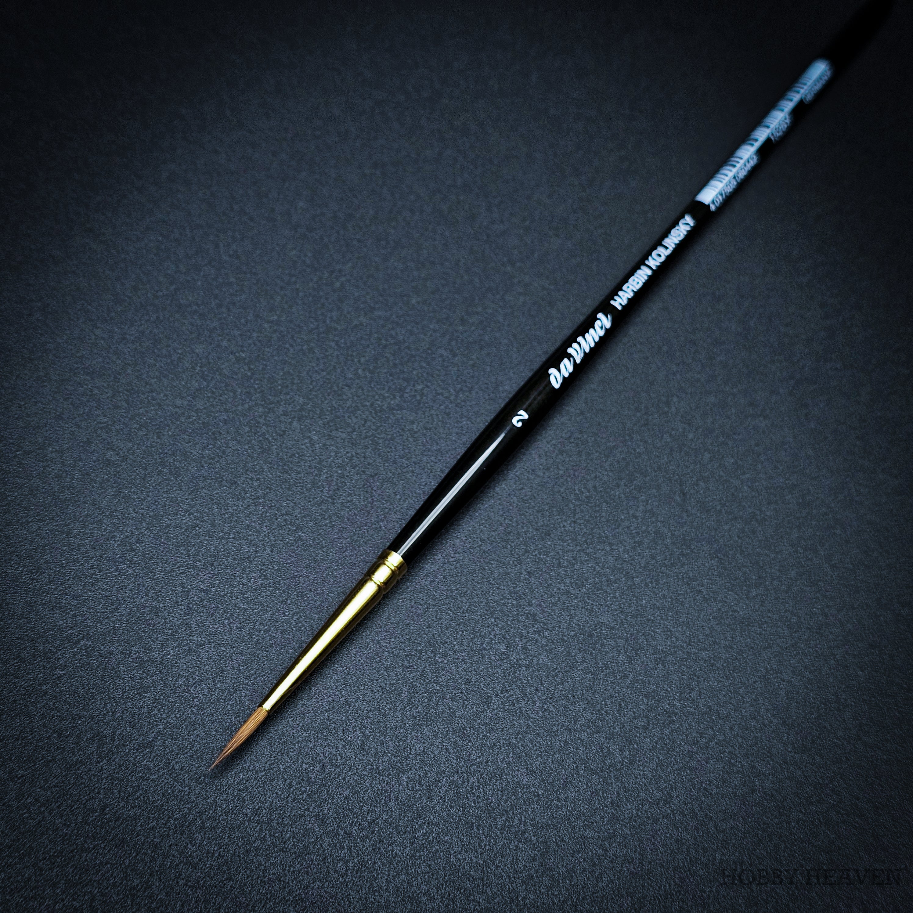 Full view of da Vinci 5247 Round watercolour brush with black handle