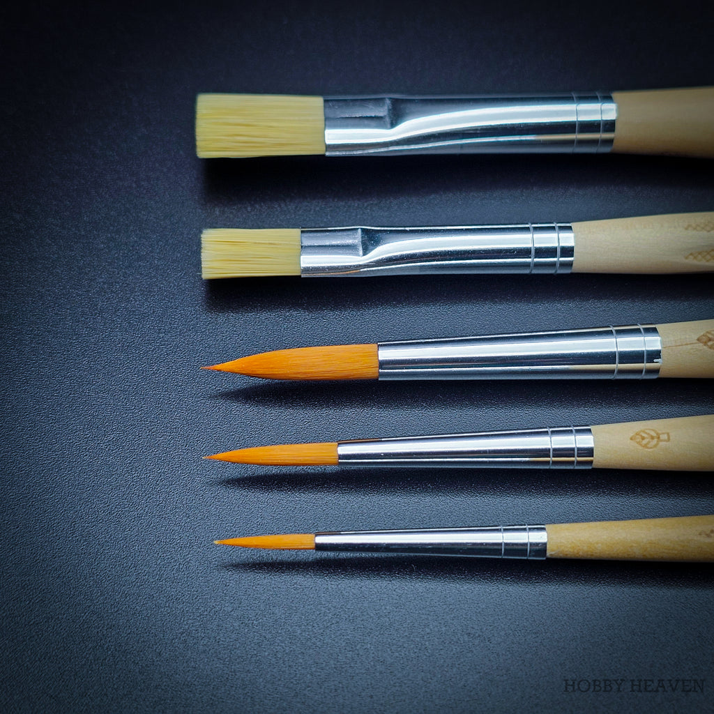 Close-up of da Vinci Junior 4211 brush tips, showing the quality and variety of bristles suitable for children's hands