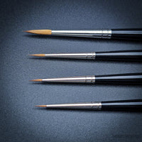 Premium Kolinsky Sable Brushes – da Vinci Maestro Series 5352 for competition-level miniature painting and detailed work.
