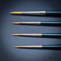 da Vinci NOVA Series 5354 – Premium gold synthetic brushes engineered for enhanced paint retention and perfect point formation.
