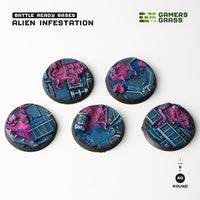 Set of 5 pre-painted 40mm Alien Infestation bases by Gamers Grass displayed on white background
