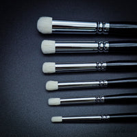Close-up view of all six Hobby Heaven dry brushes XS–XXL, highlighting bristle size differences for model and miniature painting.
