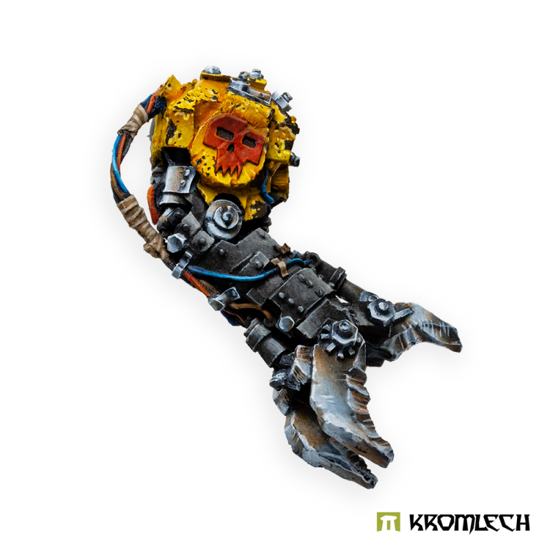 Kromlech Juggernaut Mecha-Armour Right Open Crusher painted: yellow shoulder, red skull, looping cables, steel claw