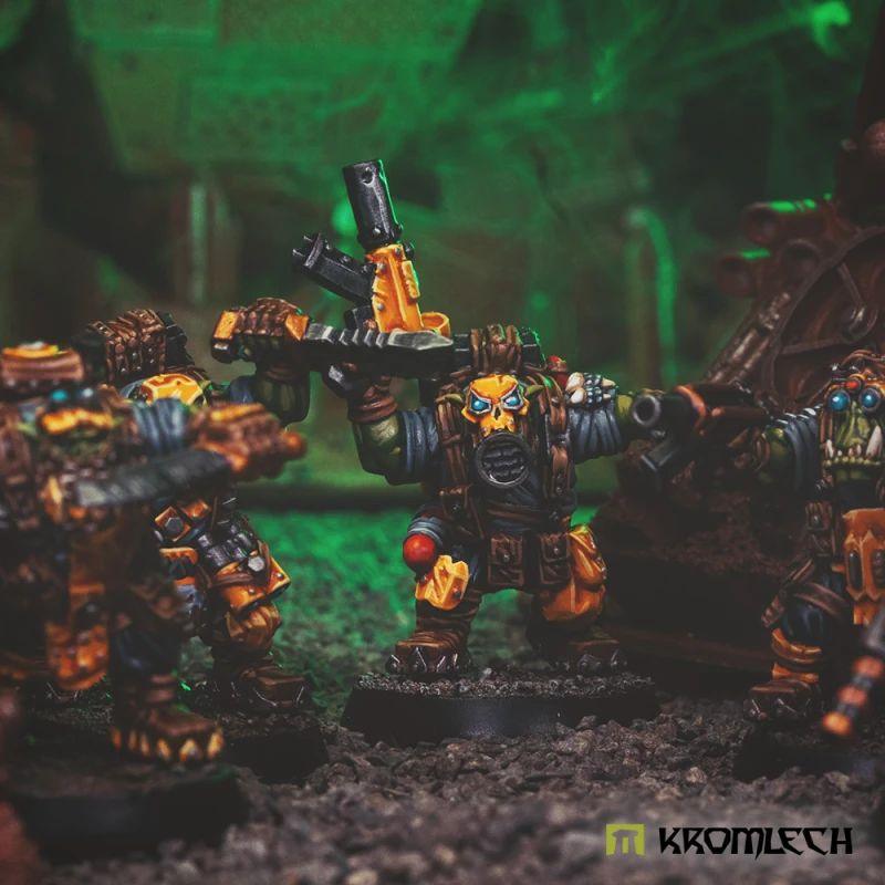 Kromlech Orc Mercenaries Bodies (5) KRCB385 - Hobby Heaven