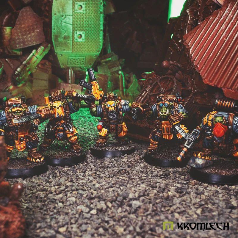 Kromlech Orc Mercenaries Bodies (5) KRCB385 - Hobby Heaven