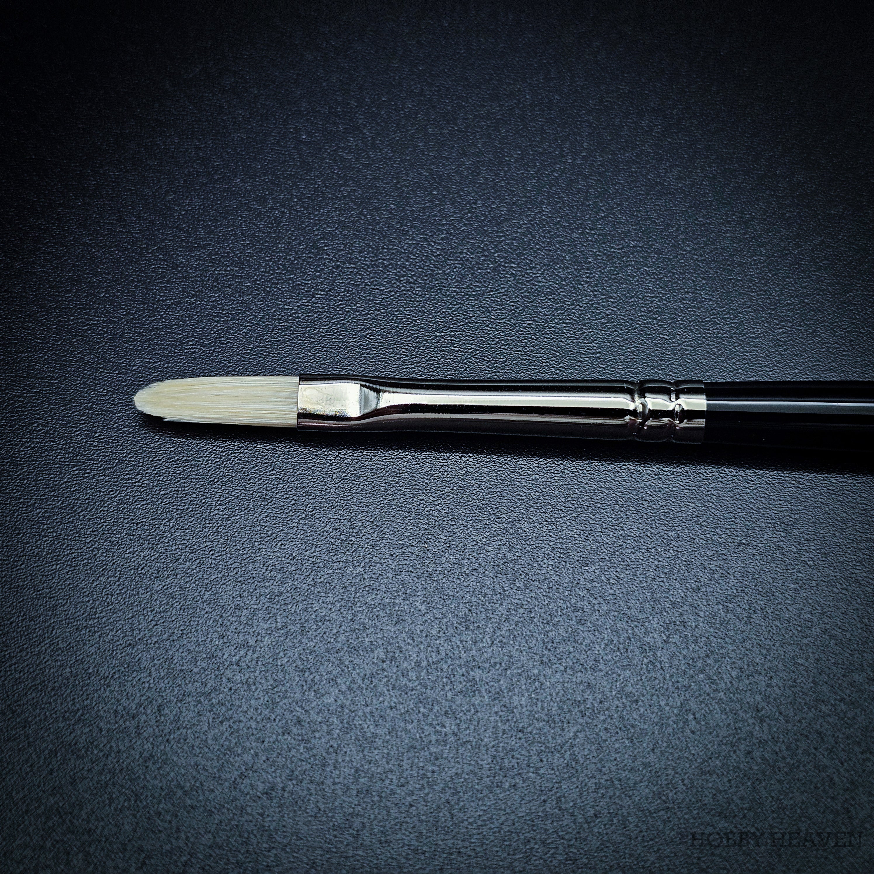 Rosemary & Co Classic Filbert size 0 long handle head close-up - Hobby Heaven