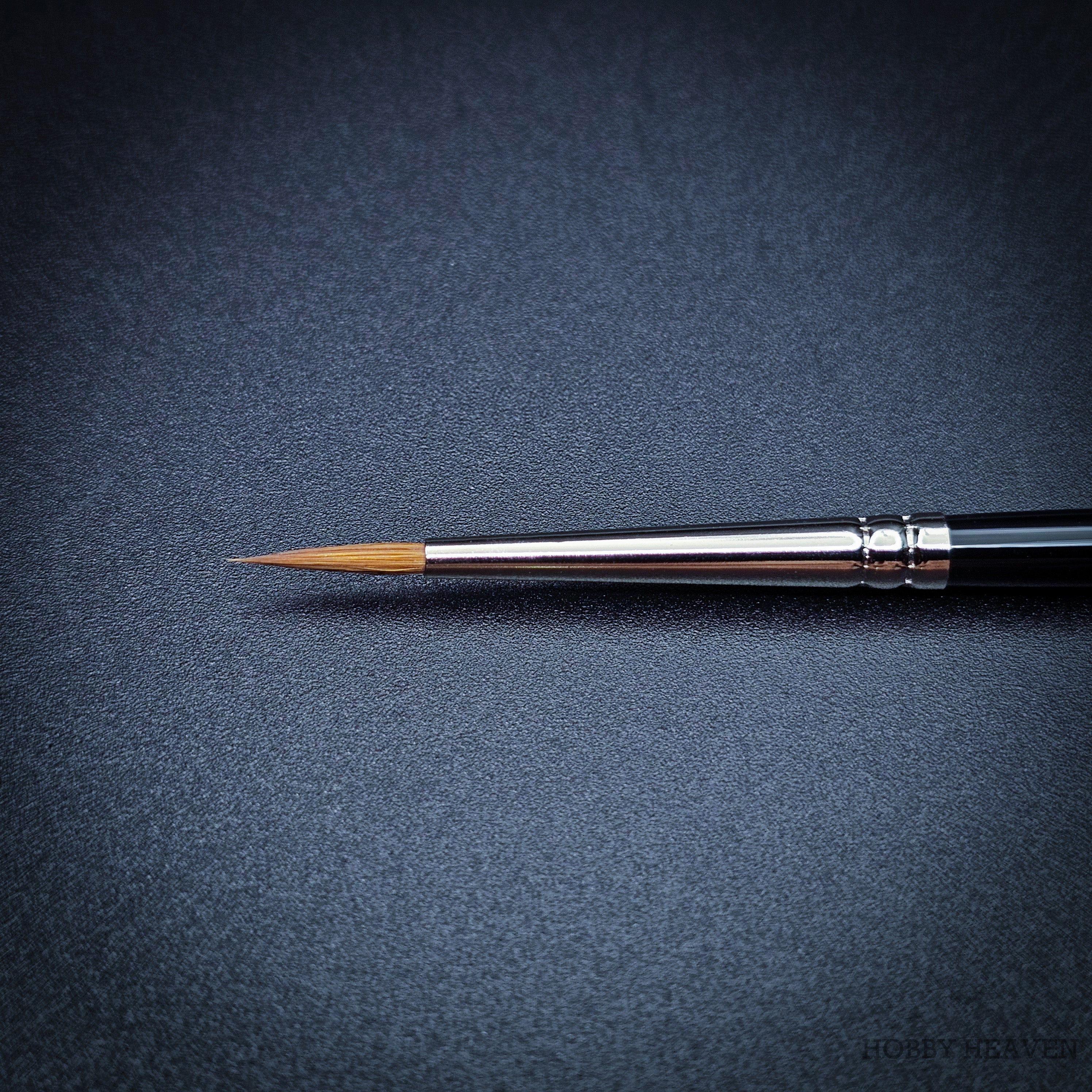 Rosemary & Co Series 99 — Red Sable Round
