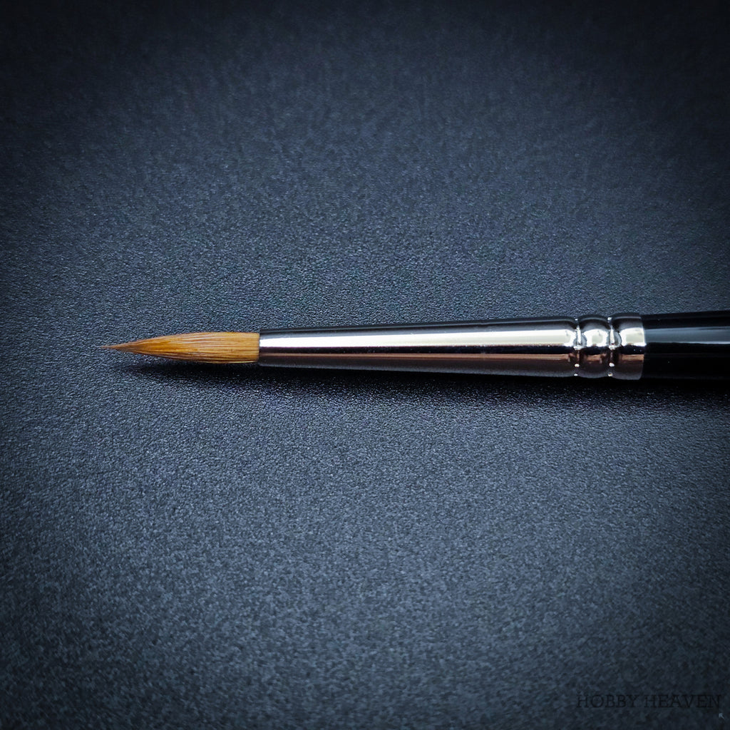 Rosemary & Co Series 99 — Red Sable Round